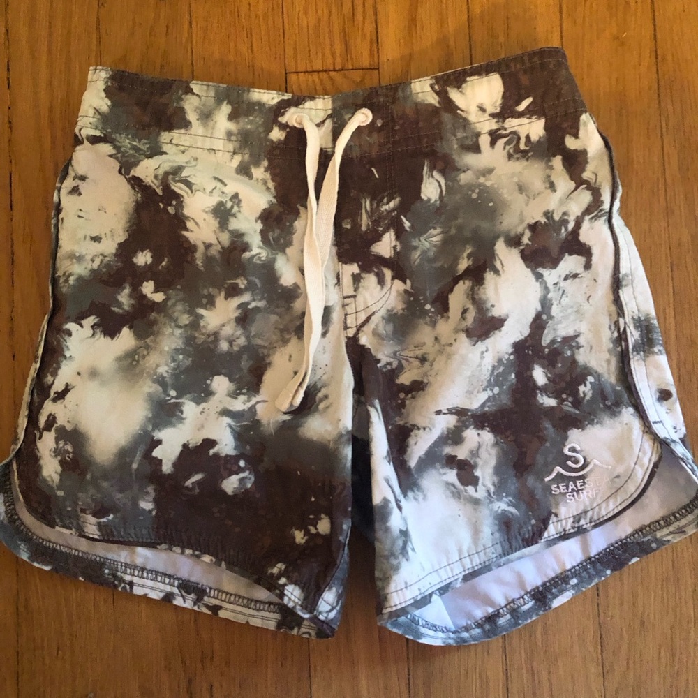 Seaesta Swim Trunks tagged 7 runs SMALL